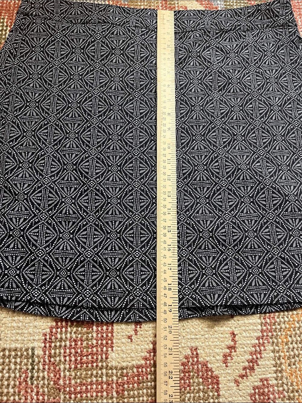 RipSkirt Hawaii Quick Wrap Skirt Black Pearl Batik Geometric Print Size XL EUC - Picture 2 of 7